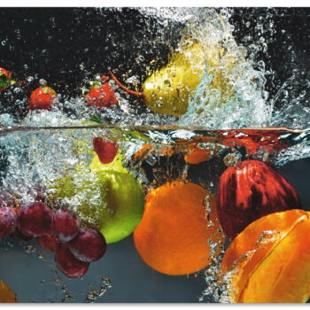 Artland Küchenrückwand "Spritzendes Obst auf dem Wasser", (1 tlg.), Alu Spritzschutz mit Klebeband, einfache Montage